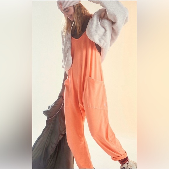 NWT FP Movement Hot-Shot Onesie Vibrant Pastel Peach - Picture 5 of 11